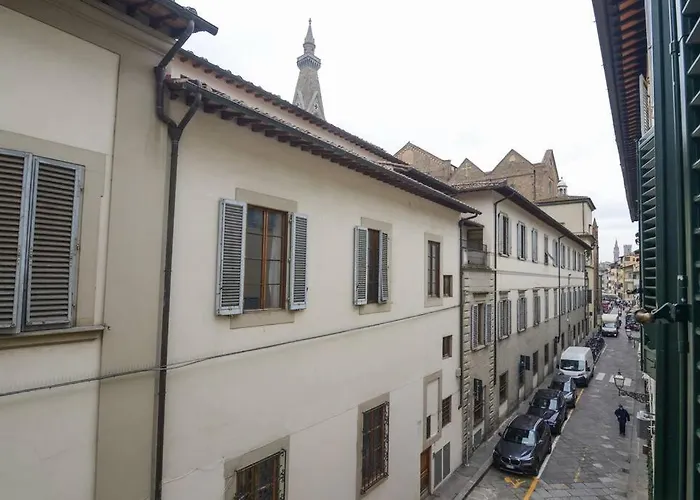 Keys Of Italy - Sgiuseppe 18 - Monolocale Intimo E Conveniente A Santa Croce
